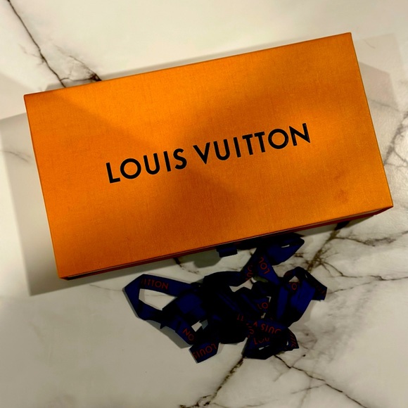 Louis Vuitton empty box - Picture 2 of 2